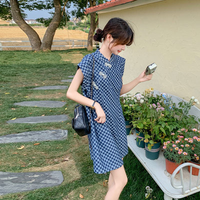 蓝色新中式棋盘格连衣裙女小个子2026夏新款国风复古设计感A字裙