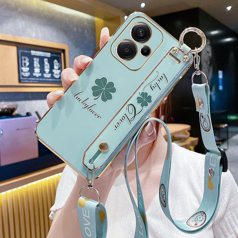 红米note13pro+手机壳四叶草腕带