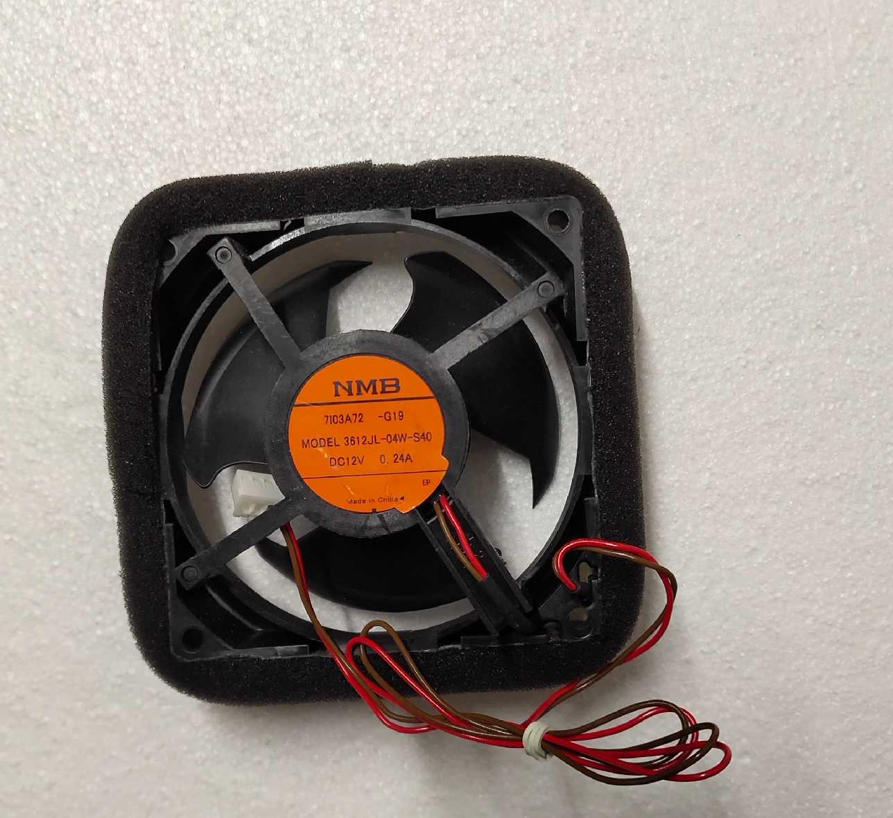 冰箱风扇 NMB-MAT MODEL 3612JL-04W-S40 12V 0.24A  尺寸9.2cm