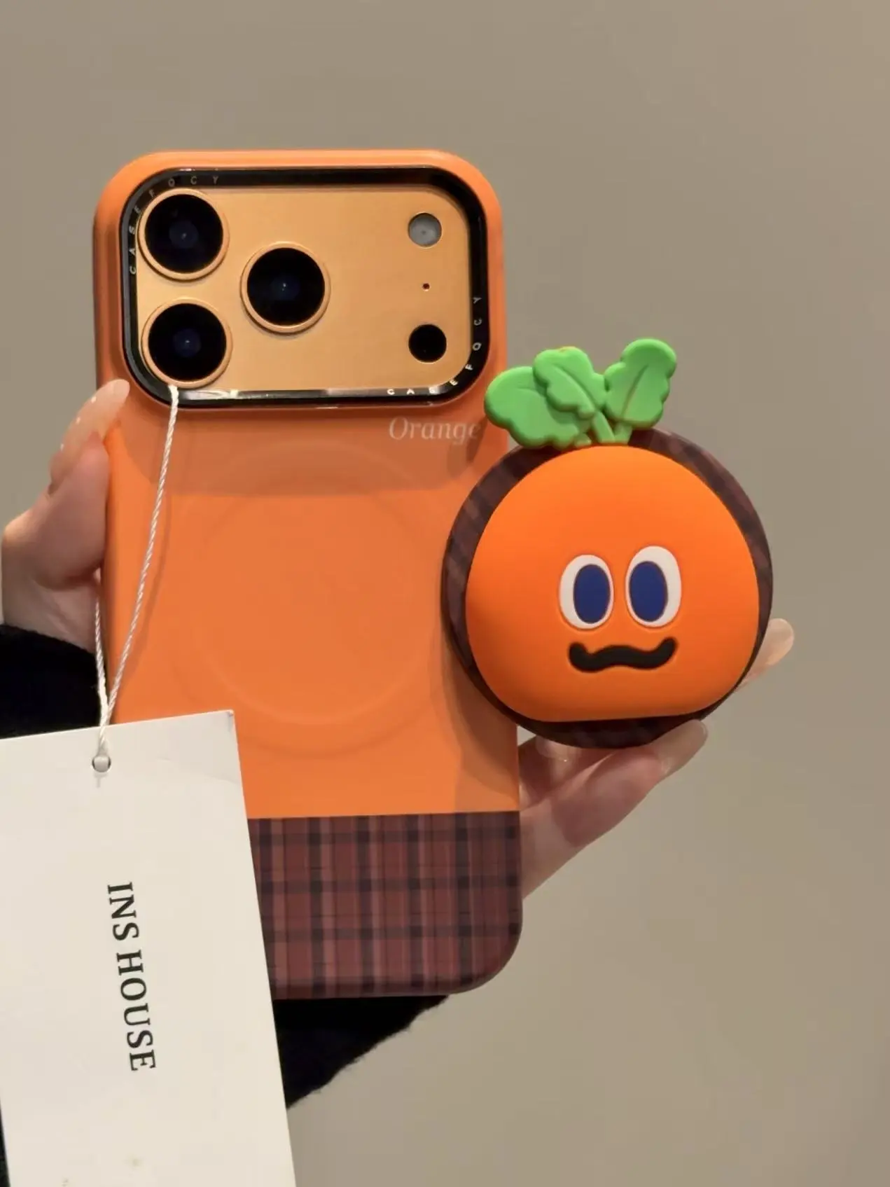 17ProMax· 小众棕橙格纹mojo胡萝卜硅胶磁吸适用iphone17promax苹果16手机壳