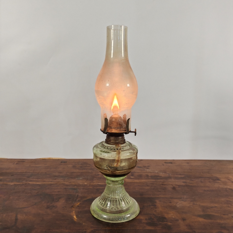 老式煤油灯老油灯80怀旧老物件玻璃油灯复古民宿照明氛围装饰摆件