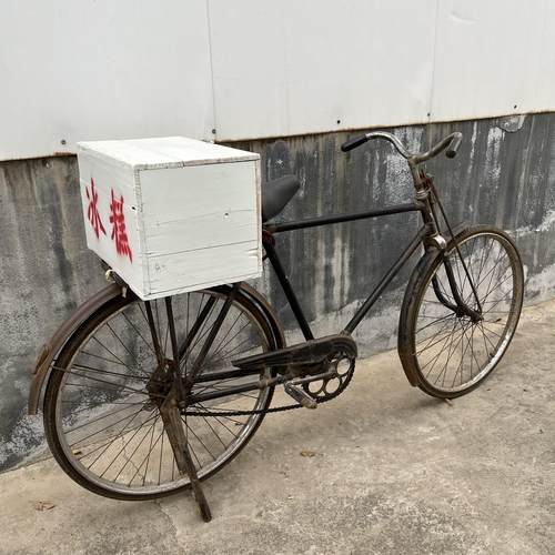 老式自行车老旧二八大杠洋车民俗老物件复古怀旧装饰饭店场景摆件