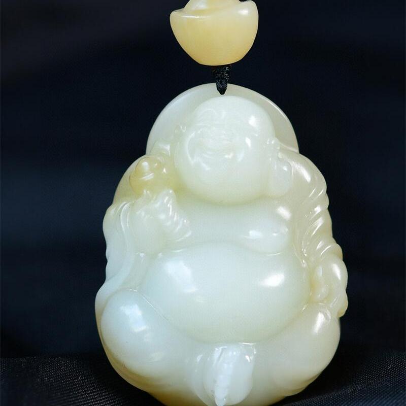 天然新疆和田玉且末糖白笑佛玉坠雕刻玉质细腻油性好52.13克犹