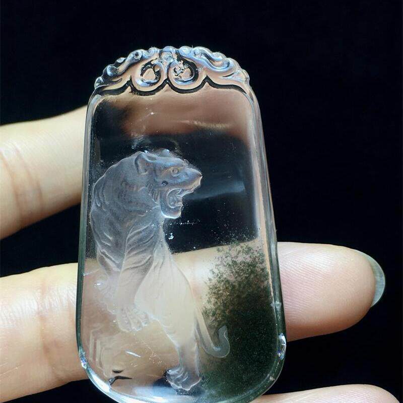 天然水晶巴西绿幽灵老虎女款项链吊坠21.7克墨绿色满天星透体