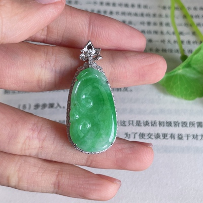 天然缅甸高端翡翠a货18k金满绿如意吊坠xcbr