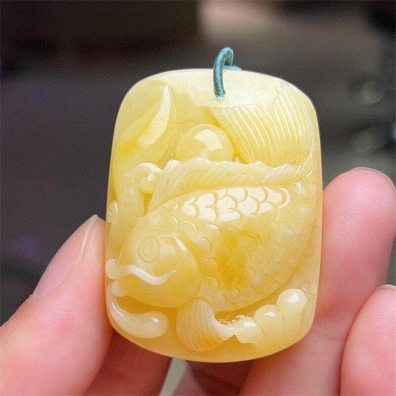 天然俄料原矿蜜蜡雕刻富贵鱼吊坠项链17.8g无优化无烤色琥珀贺