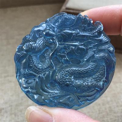 天然水晶海蓝宝雕刻龙牌吊坠项链52.6克透体补水收藏级魔鬼蓝色颂