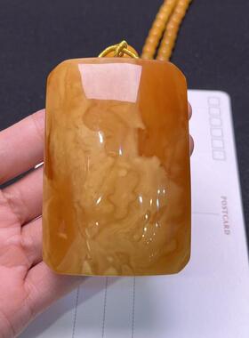 天然俄料原矿老蜜蜡方牌女款项链吊坠68.7g无优化无烤色琥珀