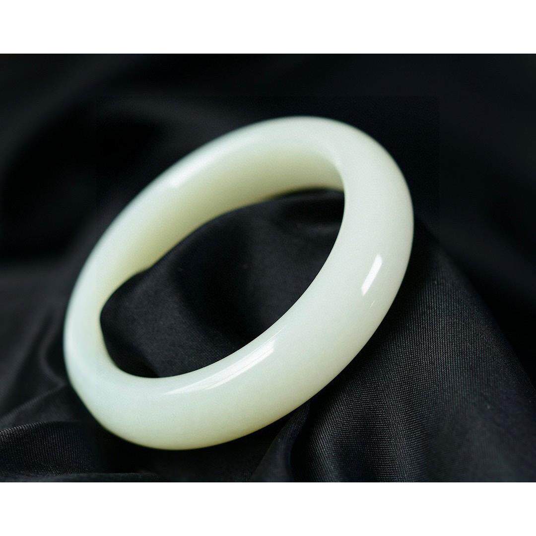 精品天然和田玉羊脂玉56-57mm圈口玉手镯 玉质细腻重78.6克配证cs