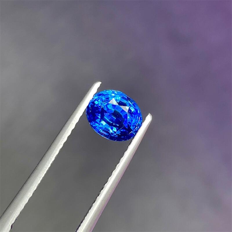 天然皇家蓝蓝宝石吉尔德证书玻璃体火彩满1.37克拉镶嵌裸石耳钉悠