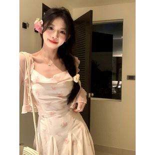 初恋甜美少女百搭印花夏季 两件套小众辣妹显瘦碎花裙 连衣裙 开衫