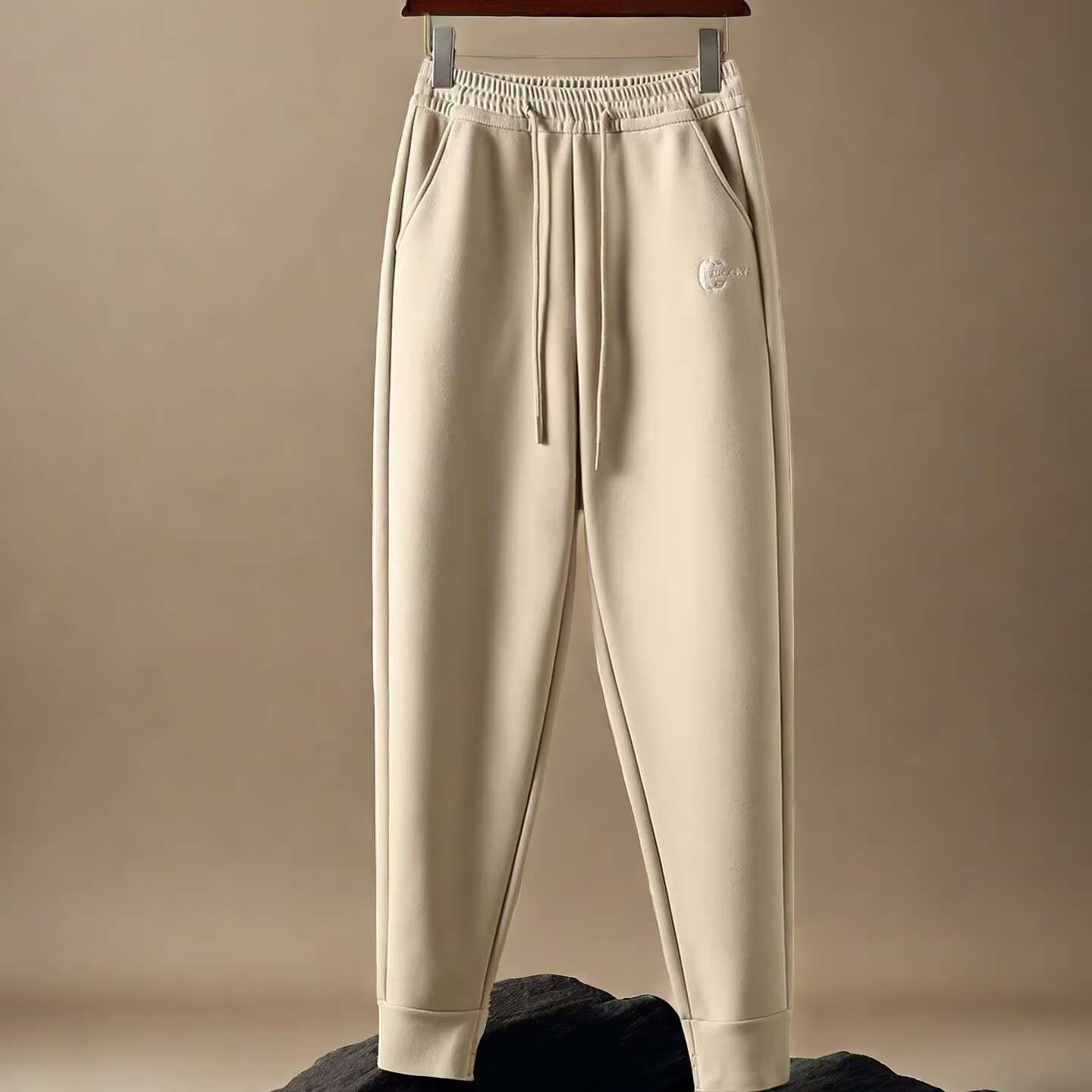 纯色高腰松紧700克双面绒冬加厚加绒防风运动休闲裤子显瘦