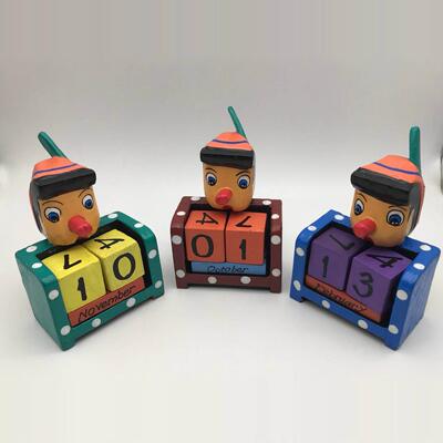 印尼巴厘岛特产 巴厘岛手信礼物手工品工艺品匹诺曹日历台历摆件