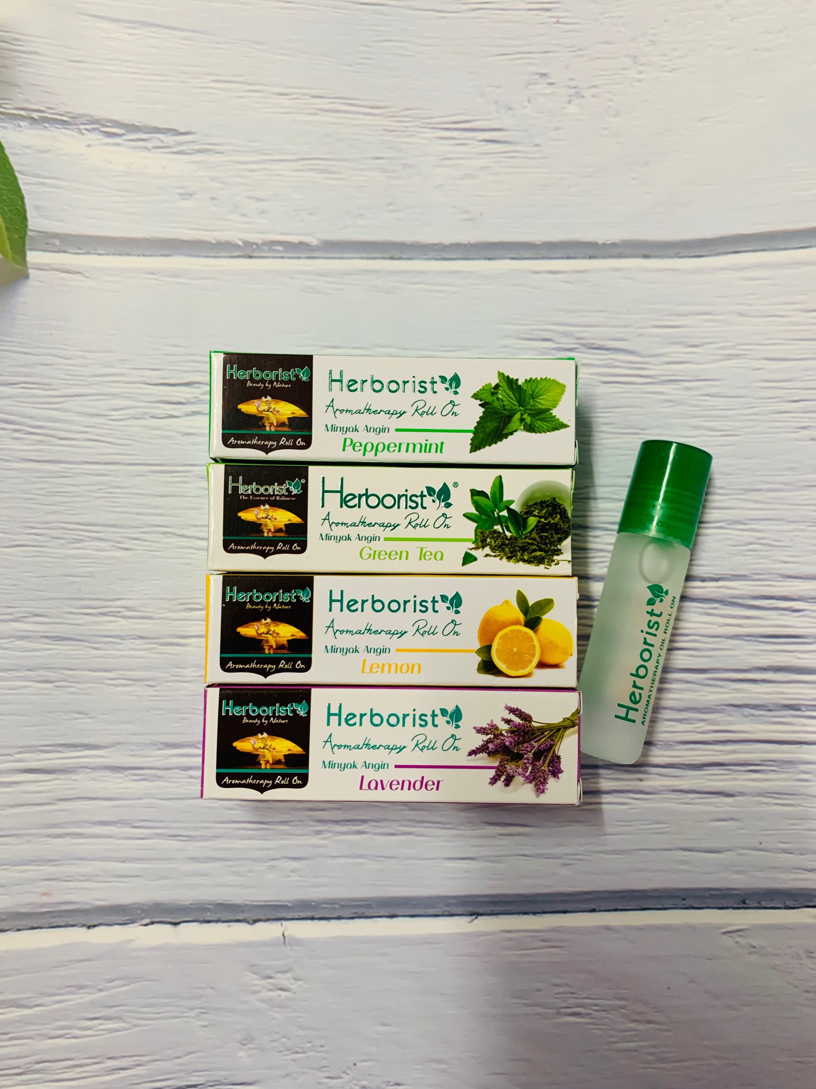印尼巴厘岛Herborist提神油薄荷油薄荷冰清凉油薰衣草绿茶柠檬味
