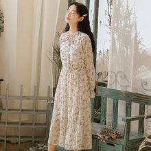 2020年新款春秋智熏裙法式桔梗裙仙女超仙甜美长袖雪纺碎花连衣裙