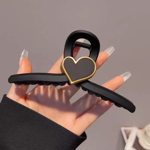 高级感磨砂爱心发夹女后脑勺盘发抓夹大号发量多鲨鱼夹子发卡头饰