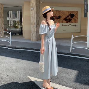 蓝色度假风泡泡袖连衣裙女2025夏新款法式今年流行收腰显瘦a字裙图片