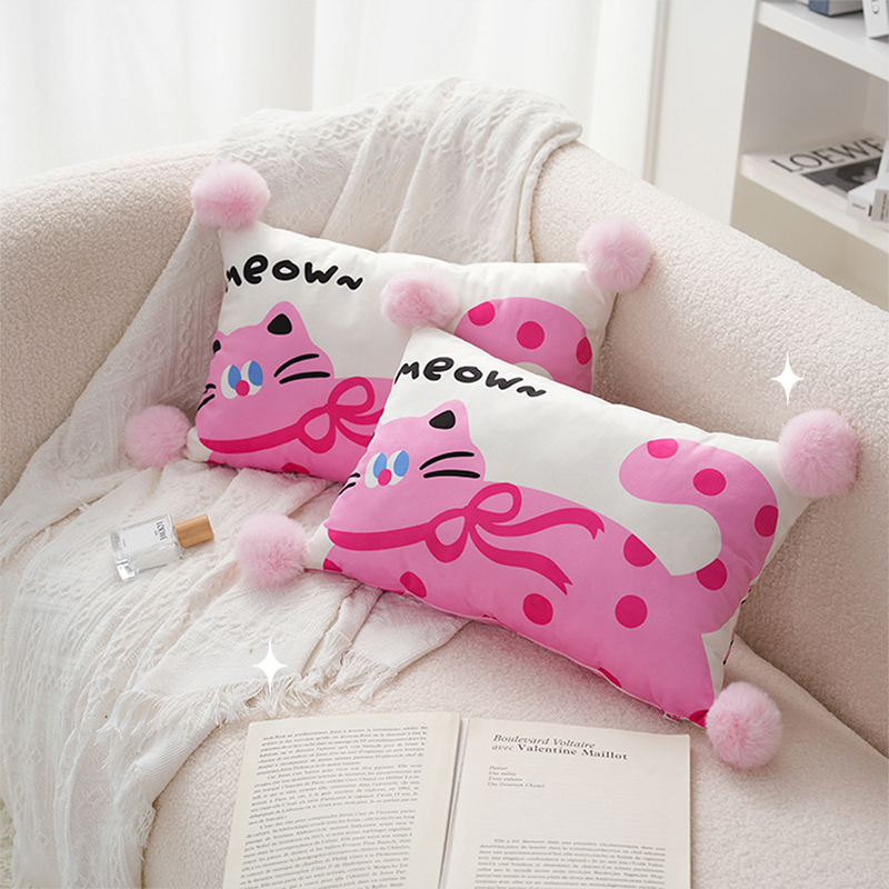 荷兰绒粉色猫咪沙发抱枕冬季毛绒保暖车用靠枕办公室桌椅柔软腰靠