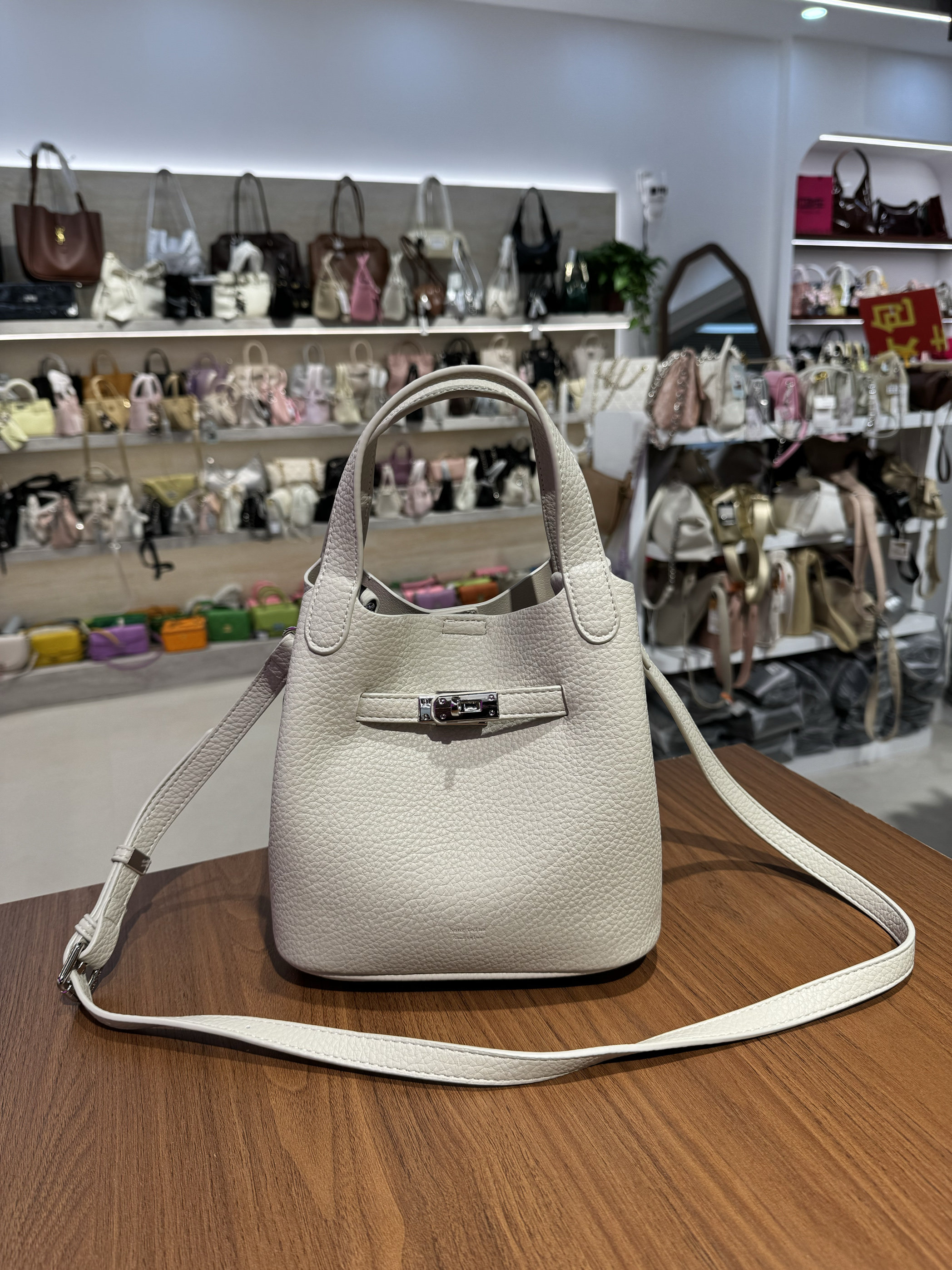 康泰娜9125-1新款菜篮子包爆款女包手提款包复古百搭手单肩斜挎