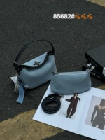 娜飞儿coco新款时尚百搭单肩斜挎包女包手提包包精致牛仔包包盒子