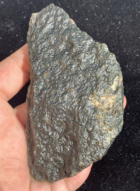 如意玉都-新疆和田玉戈壁玉原标本料173.7克