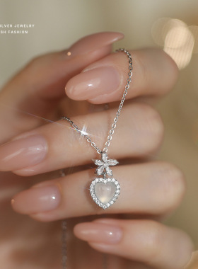 S925纯银白玉髓花朵爱心项链女小