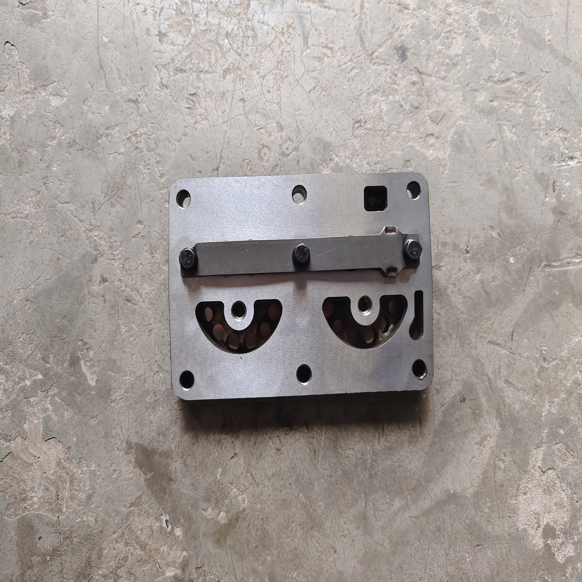 天龙KC大力神雷诺发动机气泵阀板