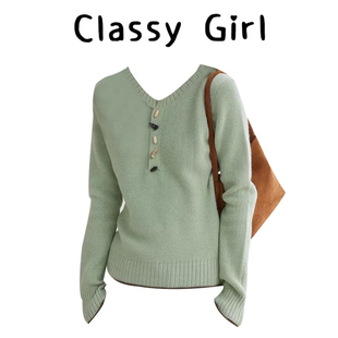 绿色撞色牛角扣针织衫女2026早春新款韩系设计感减龄休闲长袖上衣