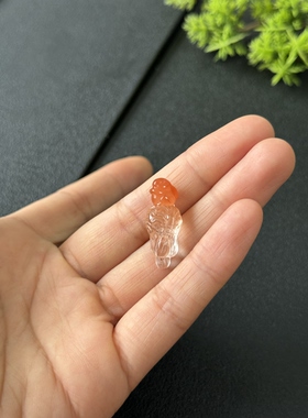 天然红兔毛水晶兔兔爱白菜可坠可摆我自己纯手工雕刻的