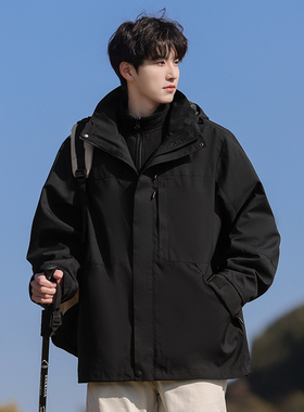 三合一冲锋衣男秋冬季2025新款户外防风保暖登山连帽男士工装外套