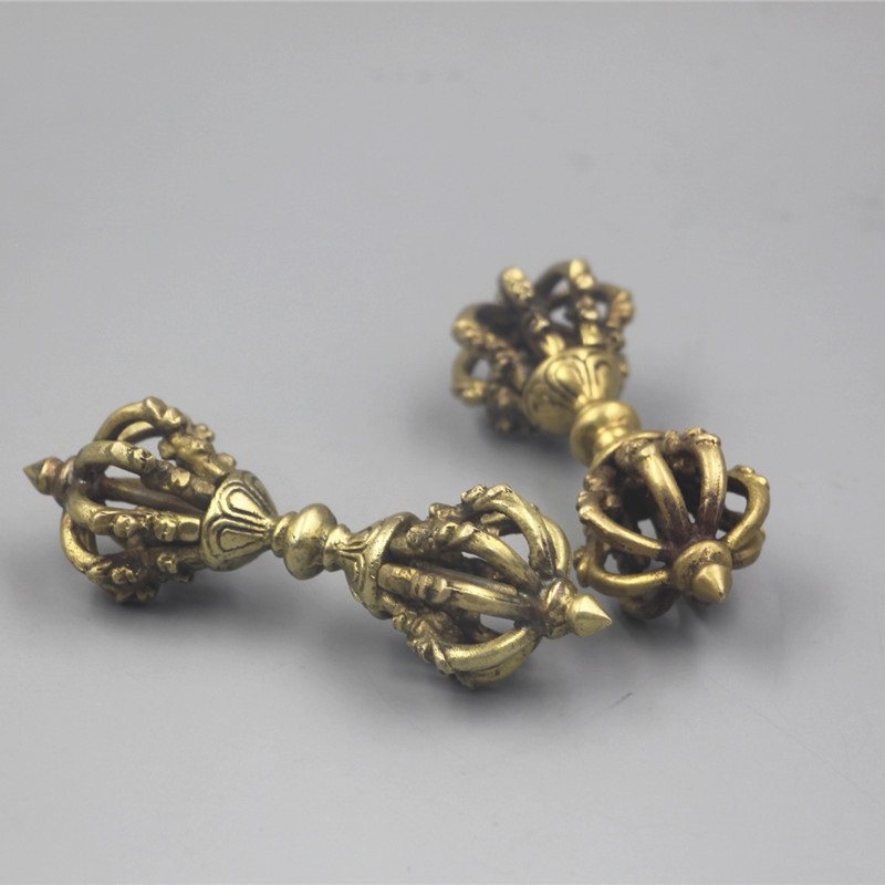 复古做旧尼泊尔手工黄铜九股金刚杵多吉降魔杵金刚镢法器摆件挂件