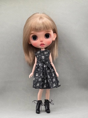 blythe小布衣服ob24 azone19关节体 芭可比儿手作黑色玫瑰裙