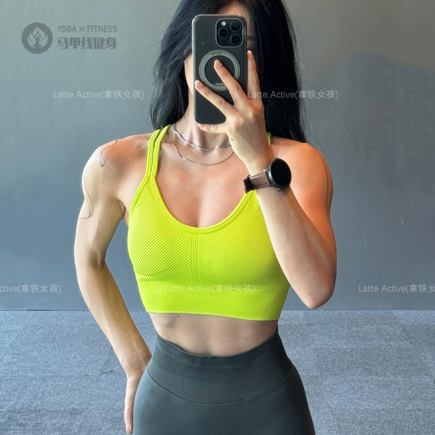 减震瑜伽文胸健身背心运动美背