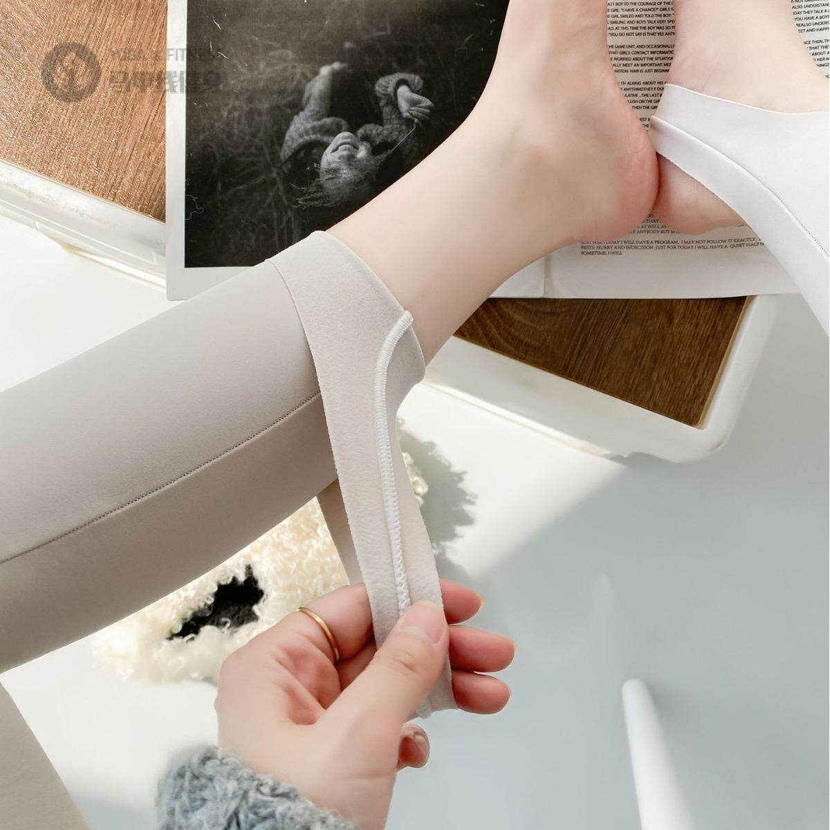 669秋冬白色磨毛薄绒踩脚打底裤高个子连脚跟女裤加长外穿裤子