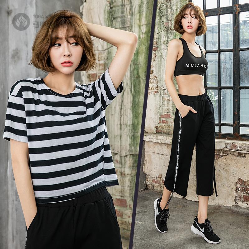 新款条纹潮版瑜伽服套装女时尚