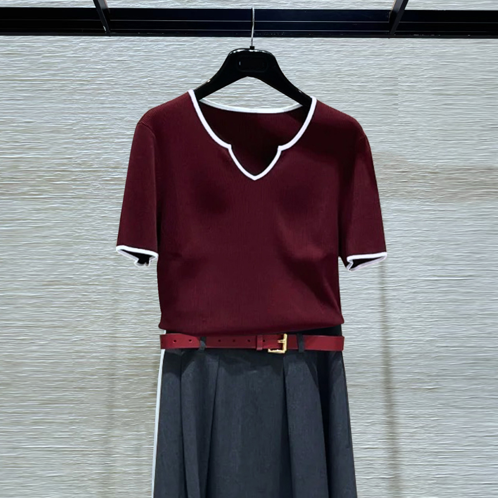 正品哥家新款2026夏季时尚气质桃心领修身显瘦短袖针织衫t恤女