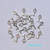 DIY饰品配件CCB仿金属环保配件26MM电镀白K色心形钥匙吊坠挂件