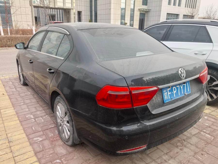 1月2日伊犁新F-P7Y71大众朗逸2013款1.6L黑色车辆一辆（不包含车牌）网络拍卖公告