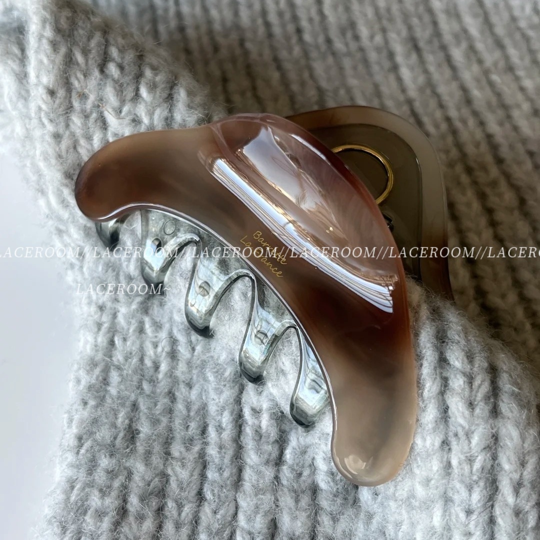 早秋复古醋酸拼接抓夹女高级感后脑勺盘发鲨鱼夹气质通勤百搭头饰