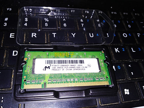 镁光 1GB 2RX16 PC2-6400S-666笔记本内存条MT8HTF12864HDY-800G1