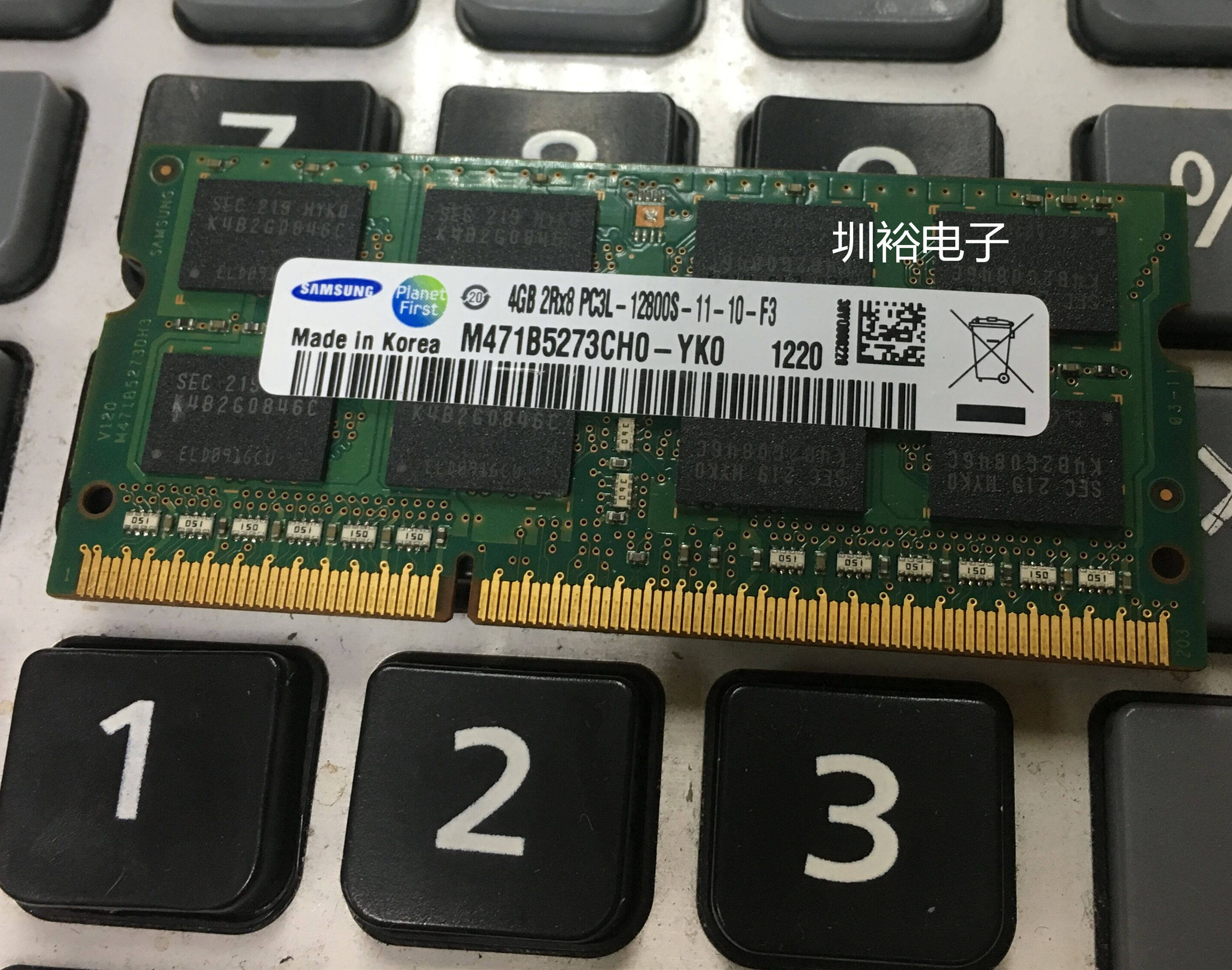 m471b5273ch0-yk0 三星 4gb 2rx8 pc3l-12800s-11笔计本内存ddr3l