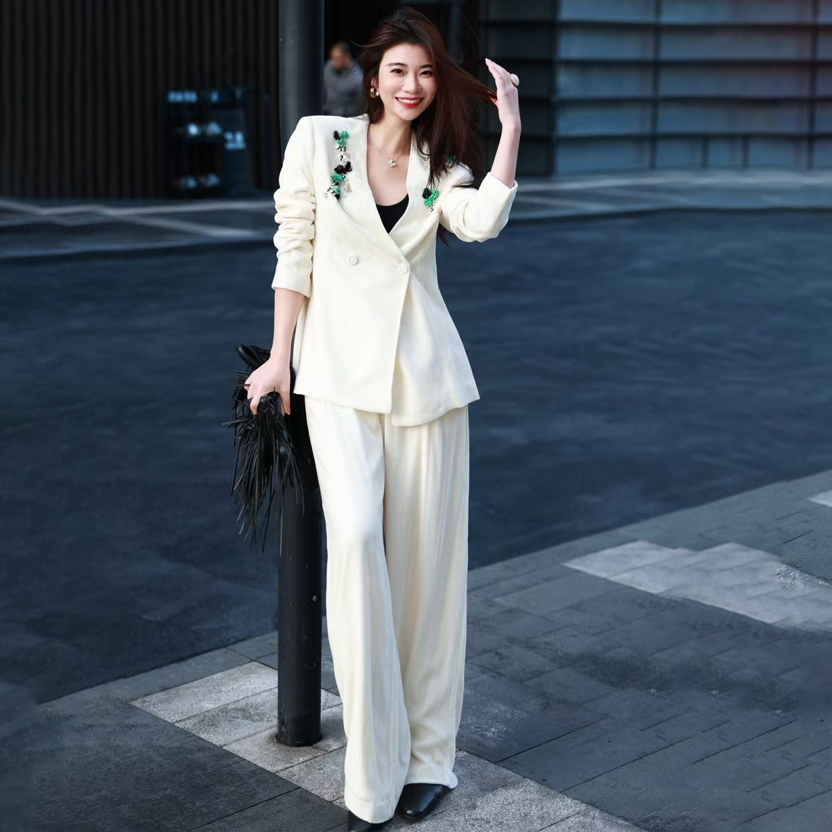 真丝丝绒西装套装女设计感重工钉珠西装外套阔腿裤气质通勤两件套,女装/女士精品,时尚套装,淘宝优惠券,粉丝福利购,淘宝优惠卷