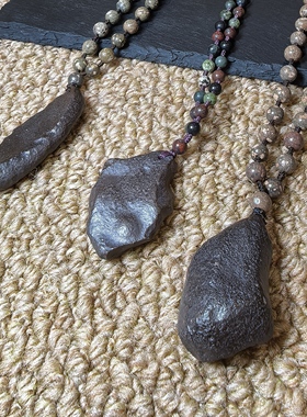 3件套更划算新疆五彩湾硅化铁原生态吊坠养心护心石项链341