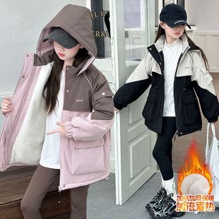 女童秋冬冲锋衣外套2025新款时尚女孩春季大口袋拼色收腰派克服潮