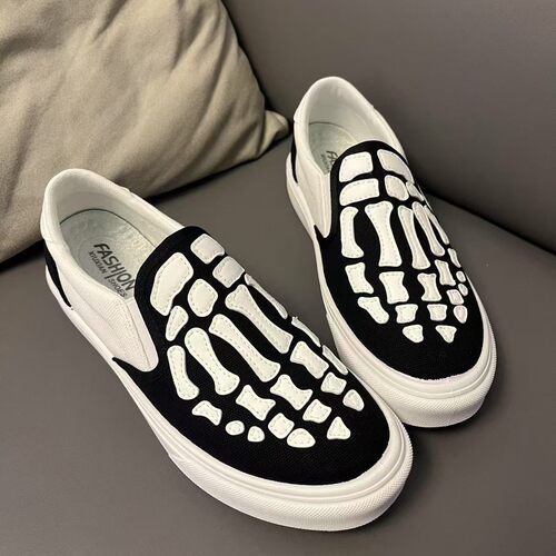 European 2026 New Entry Light Luxury Youth Skateboard Shoes