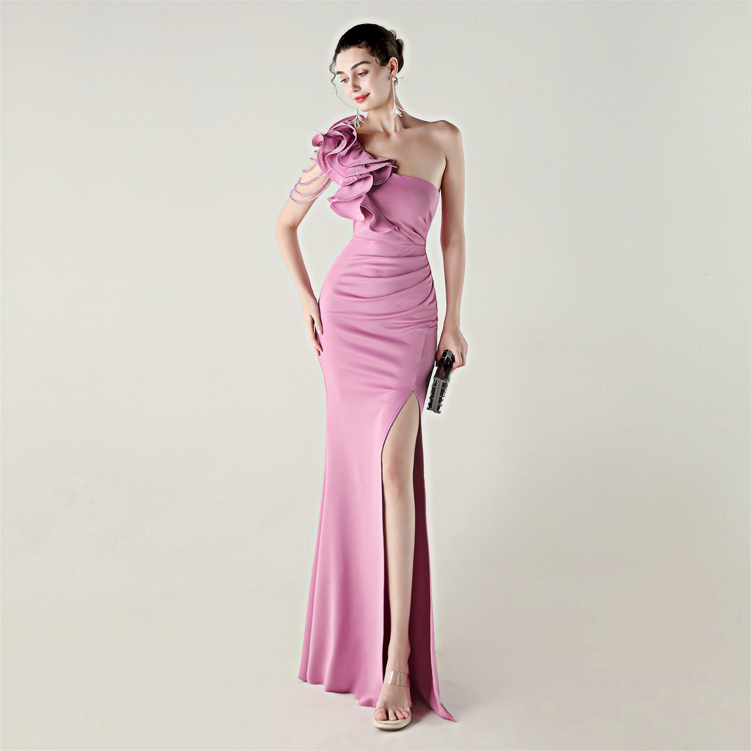 粉色重工晚礼服2025新款法式轻奢