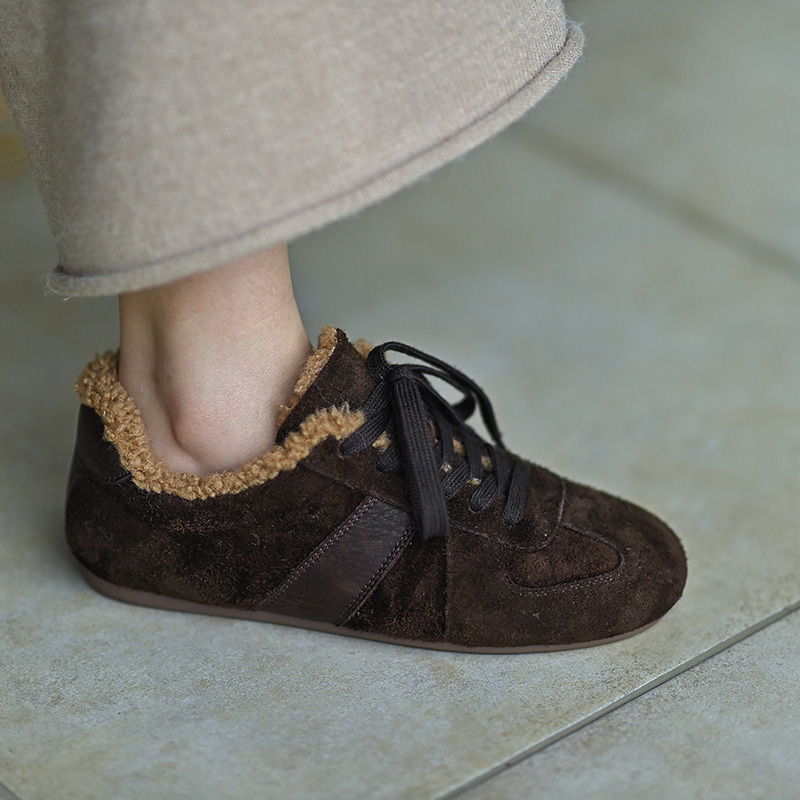 拼接磨砂牛皮加绒德训鞋女