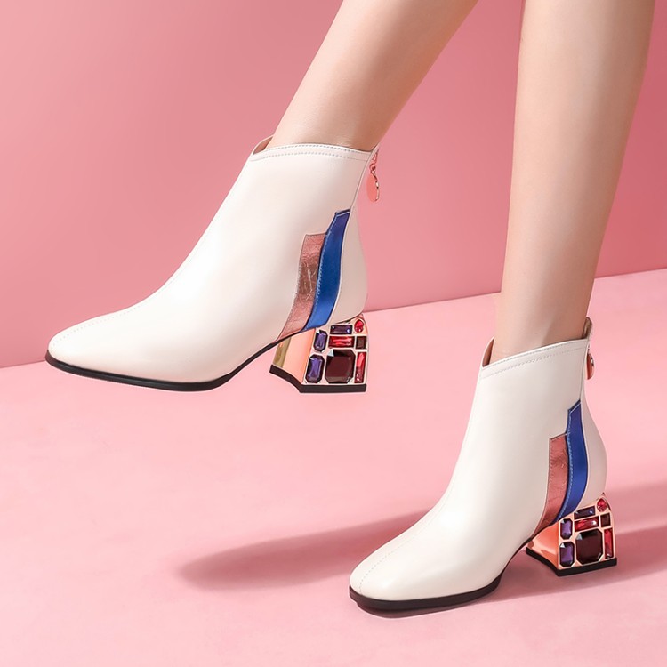 优雅百搭真皮5.5cm水钻高跟短靴