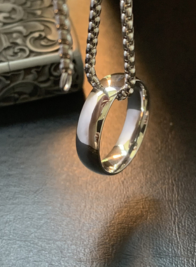 凛冬-光面素戒钛钢项链男潮高级感银色简约通勤不掉色清冷感吊坠