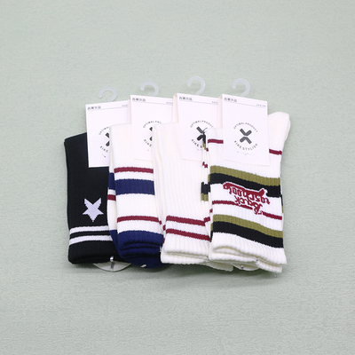 西客优品秋冬提花条纹中筒男童袜